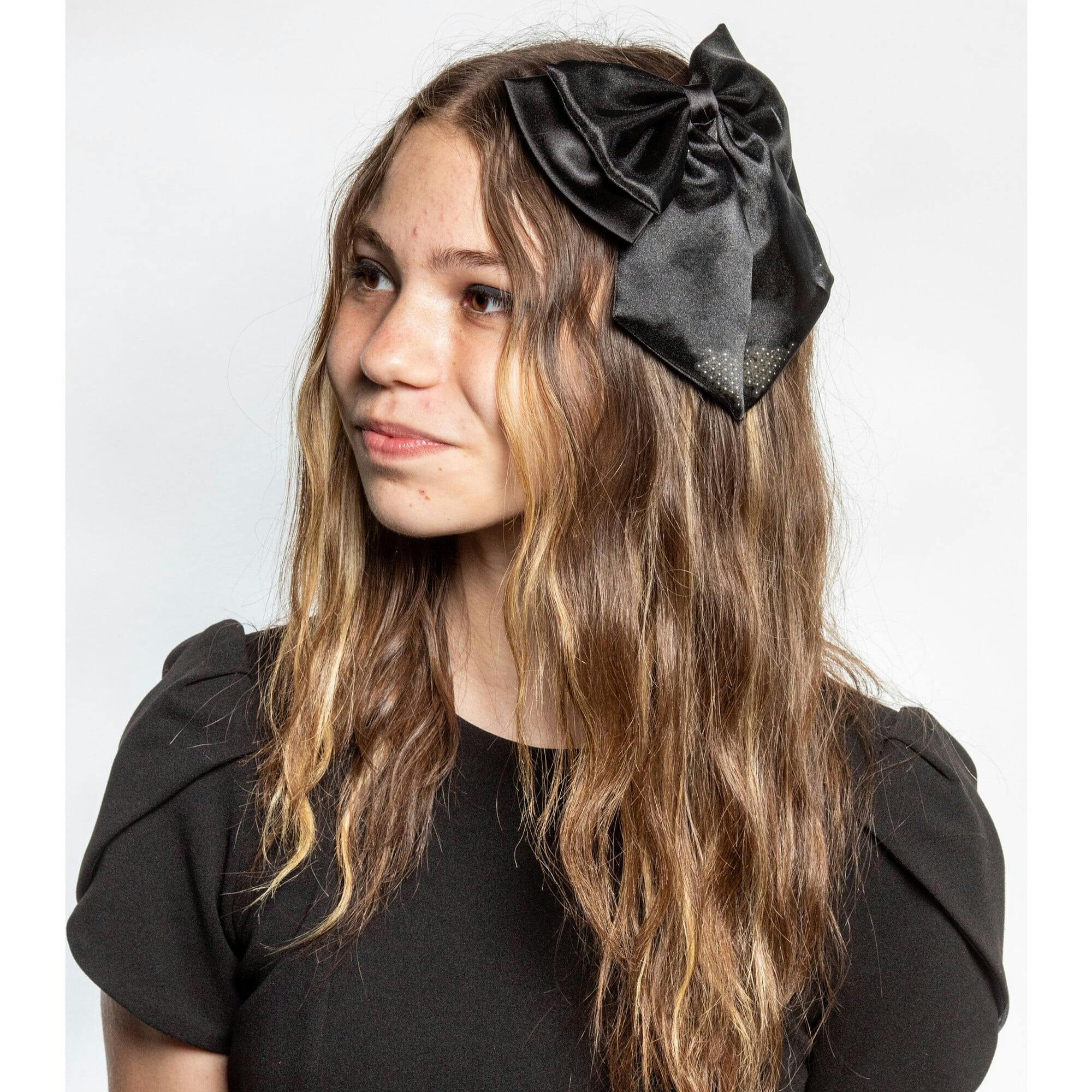 Annie Bow Hairclip