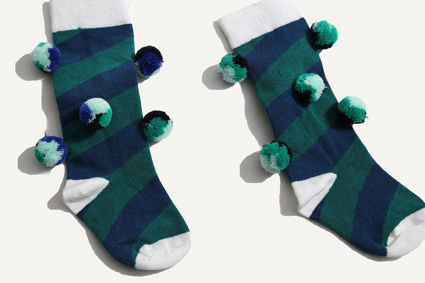POM POM COLOR BLOCK SOCKS
