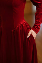 Vera June Dress in Poinsettia Velvet