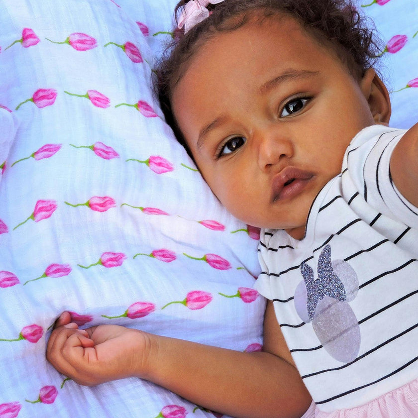 Organic Muslin Four-Layer Reversible Snug Blanket