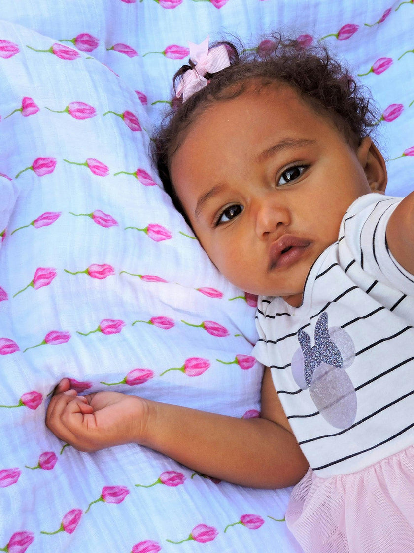 Organic Muslin Four-Layer Reversible Snug Blanket