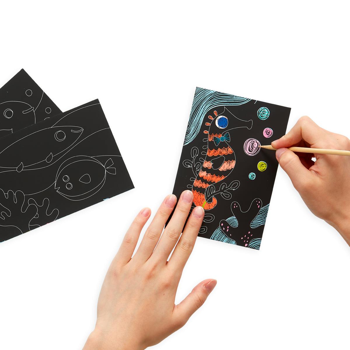 Scratch and Scribble Mini Scratch Art Kit - Friendly Fish - 8 Cards 1 Sticker Sheet