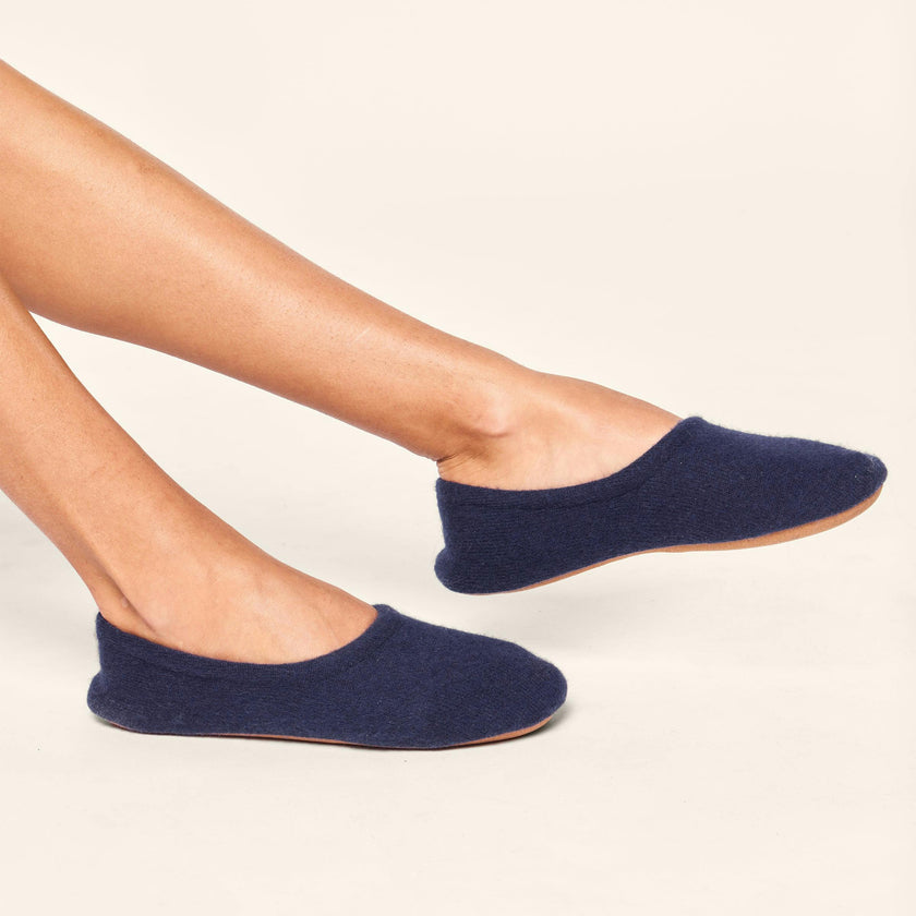 Women's Cashmere Slippers in Navy