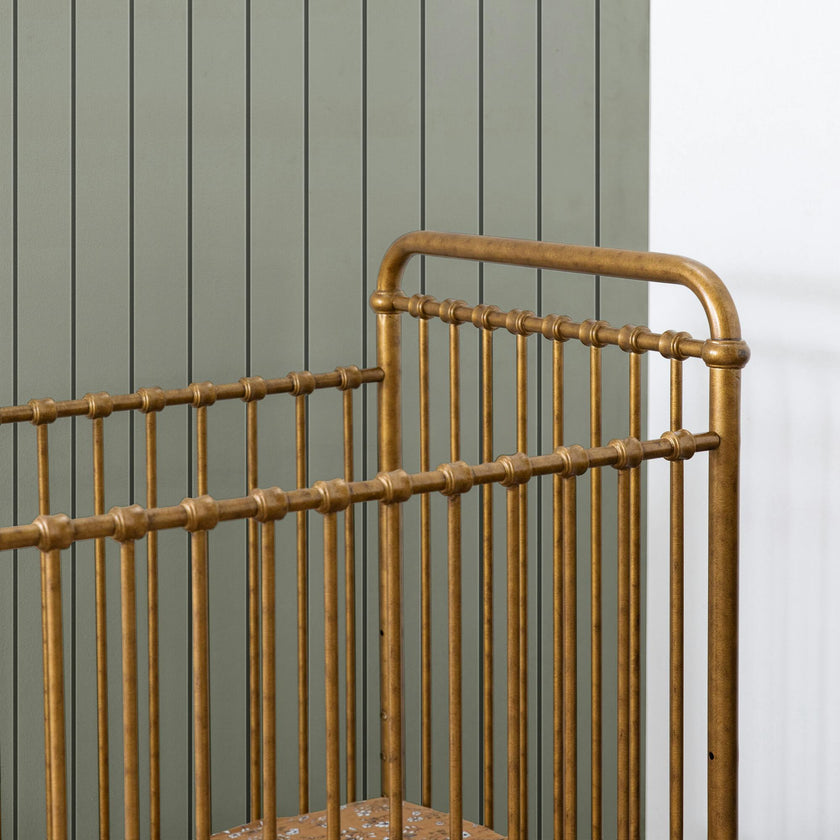 Abigail 3-in-1 Convertible Mini Crib