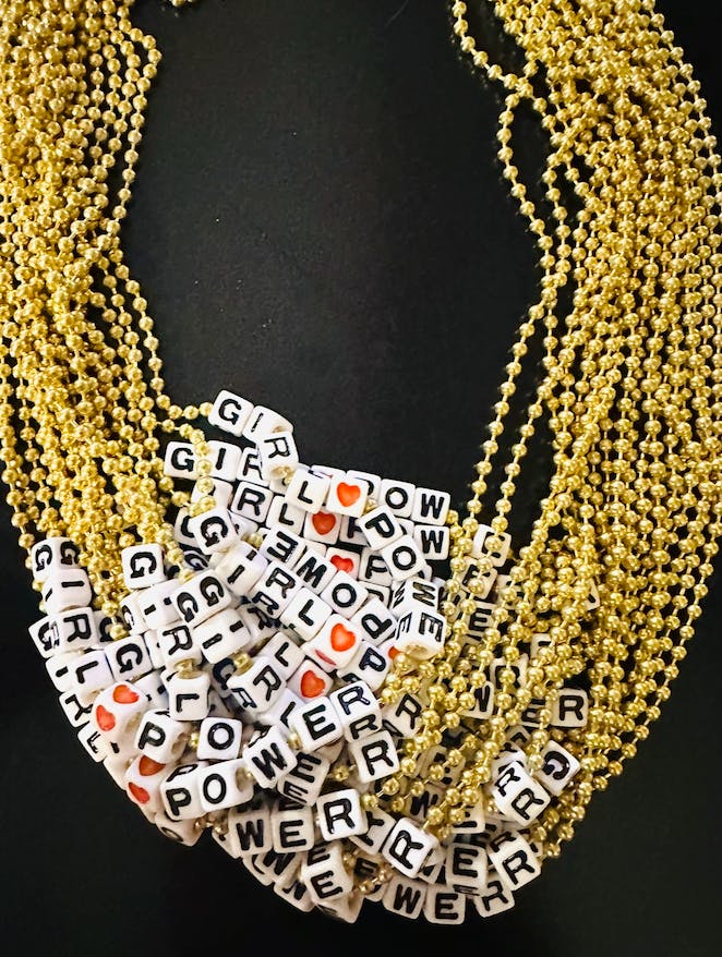 GIRL ❤️ POWER NECKLACE