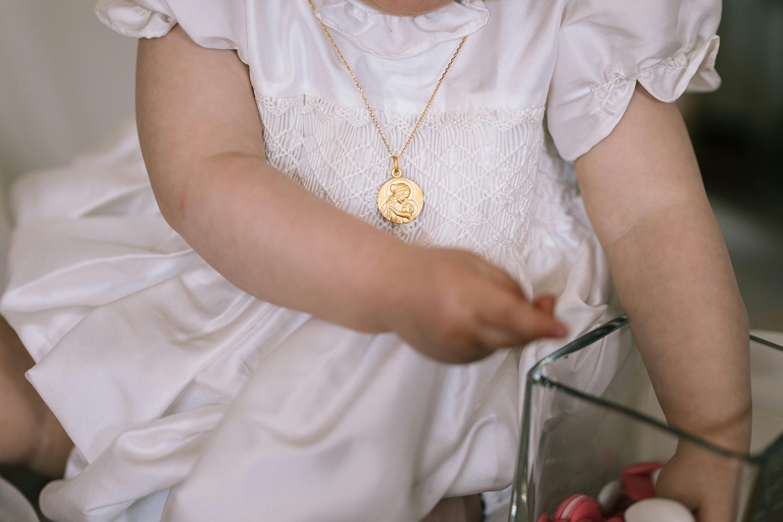 Colombe White Silk Ceremony Baby Bubble