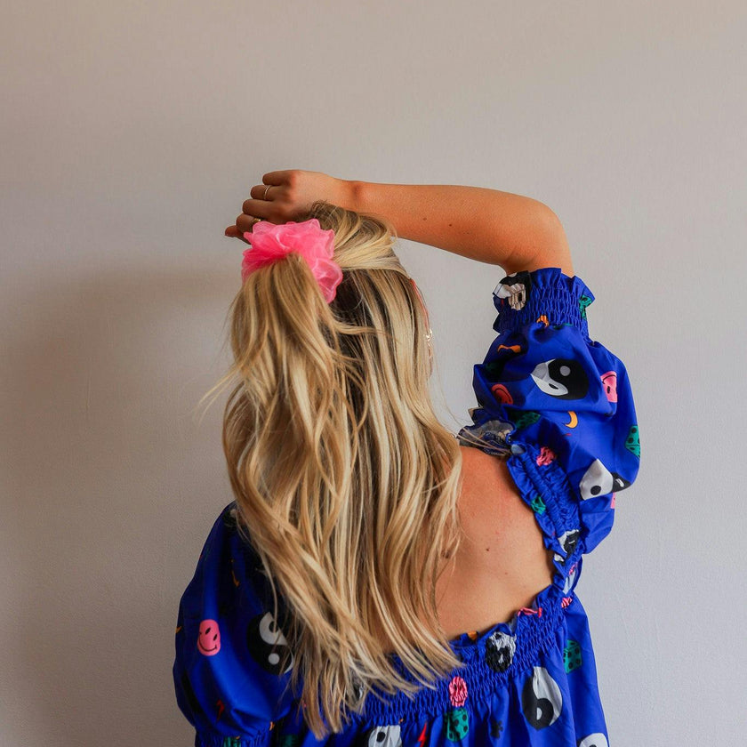 NEON MIDI ORGANZA SCRUNCHIE
