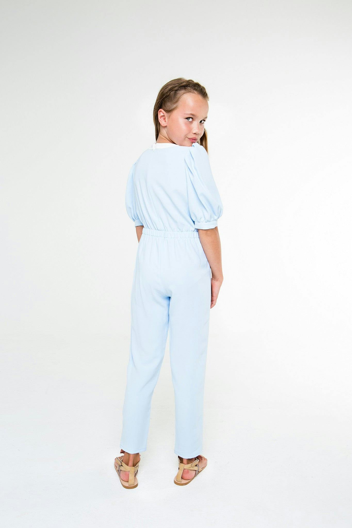 Felicia (light blue)