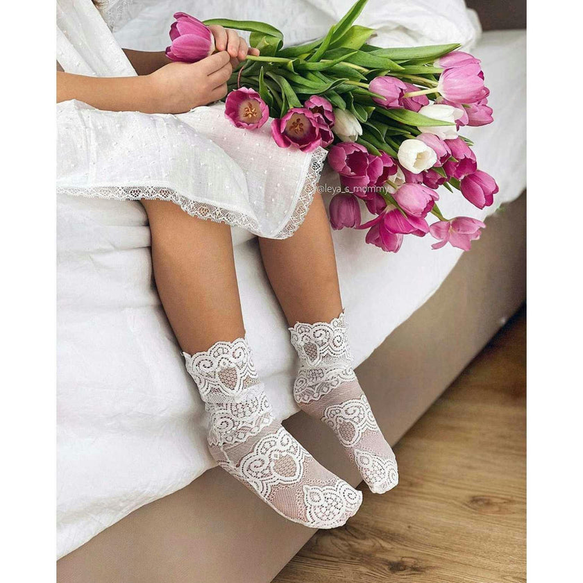 Alice Lace Socks