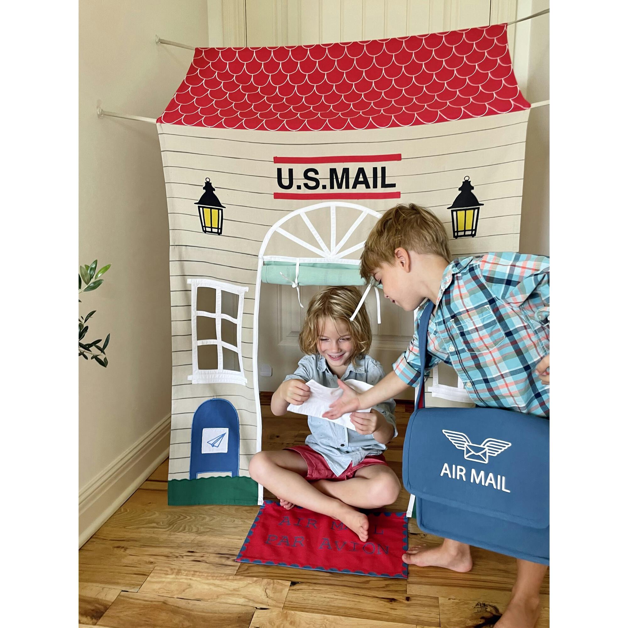 Post Office Doorway Tent with Play Accessories