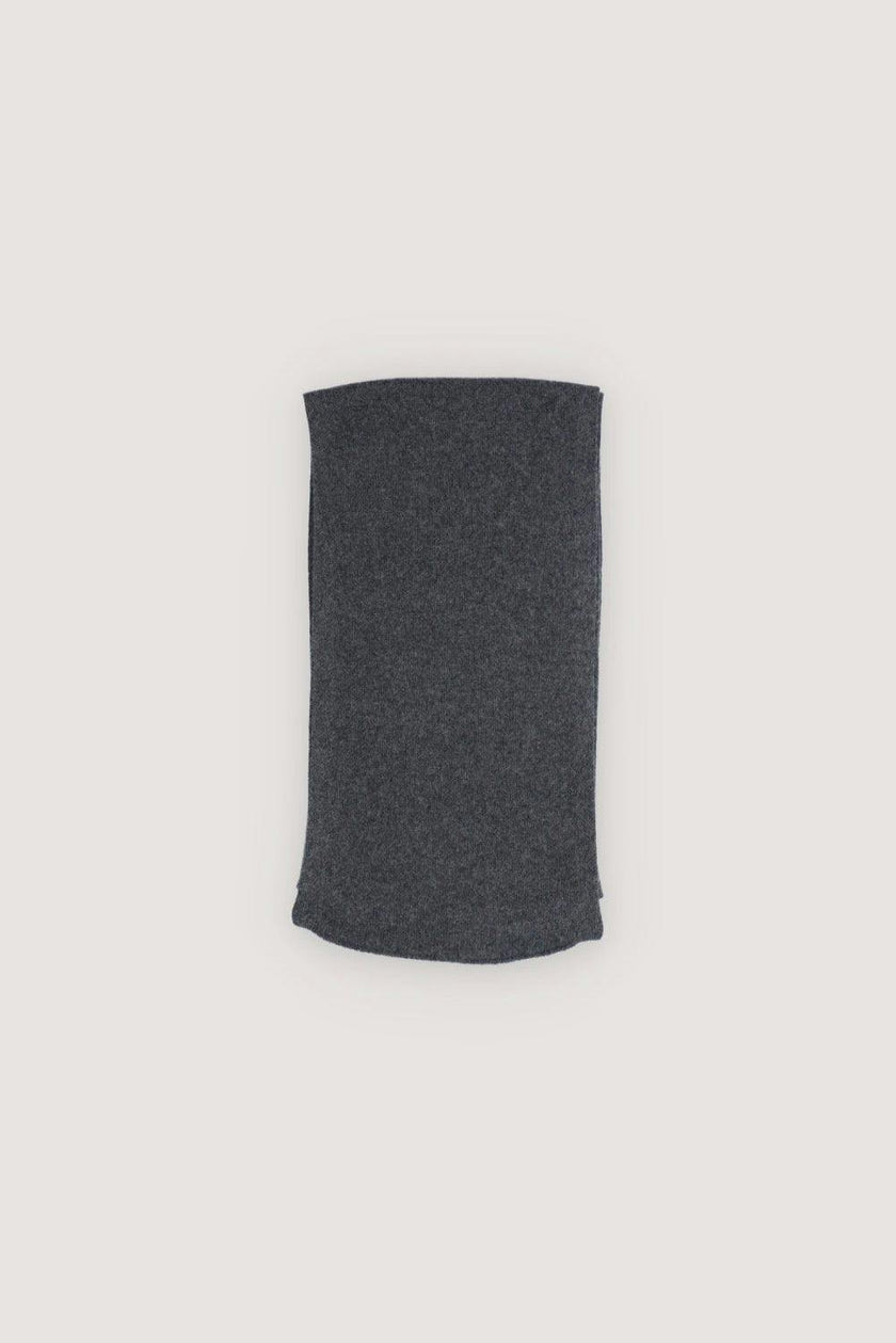 Agatha Woman Scarf Mid Grey_Sampling
