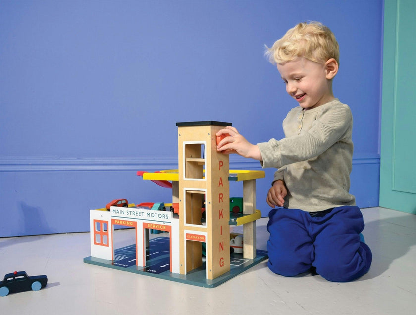 Multi-Level Garage with Lift