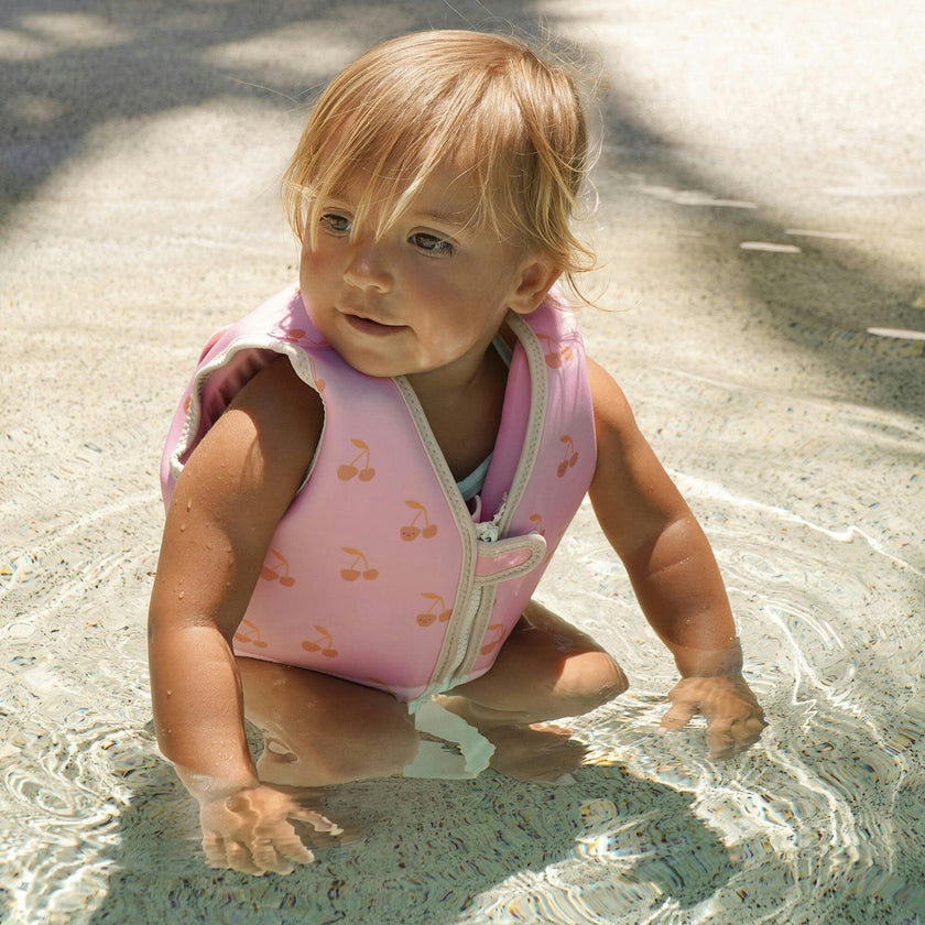 Swim Vest: 2/3
