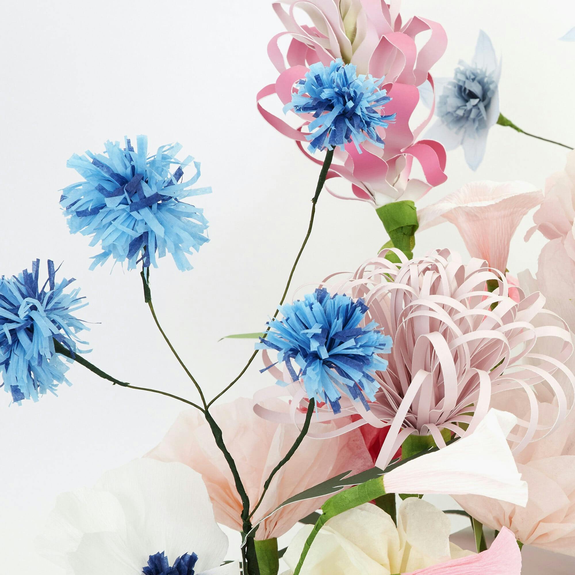 Hazel Gardiner Spring & Summer Table Centerpiece