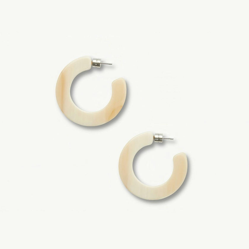 Kate Hoops in Alabaster