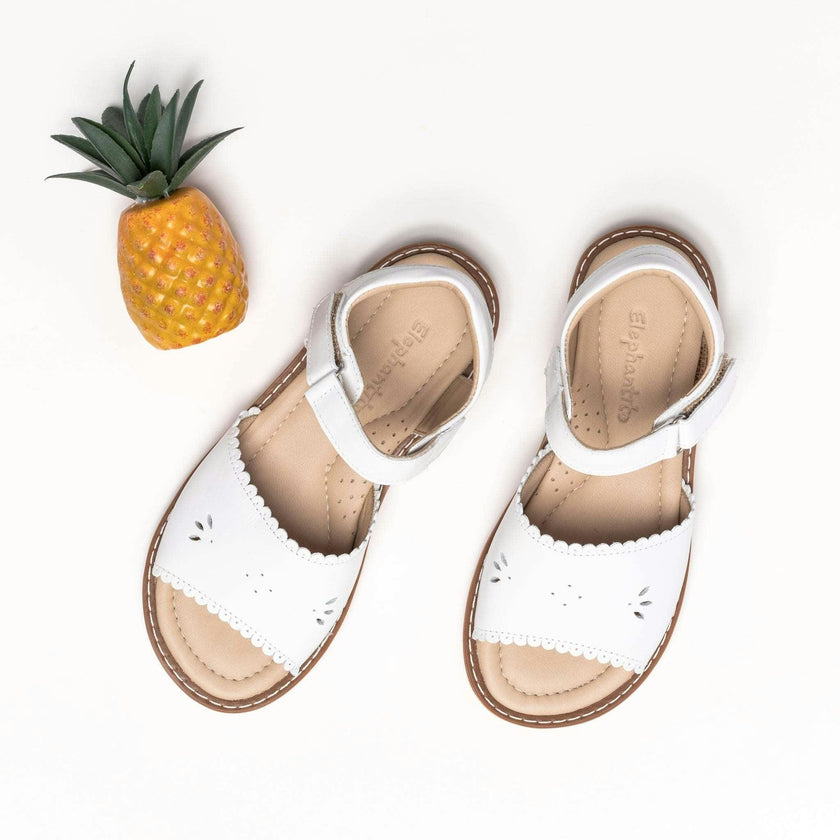 Toddler Classic Scallop Sandal | White Leather