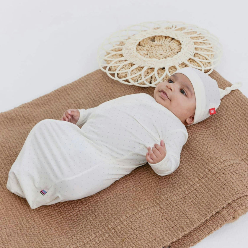 Magnetic Gown & Hat Set