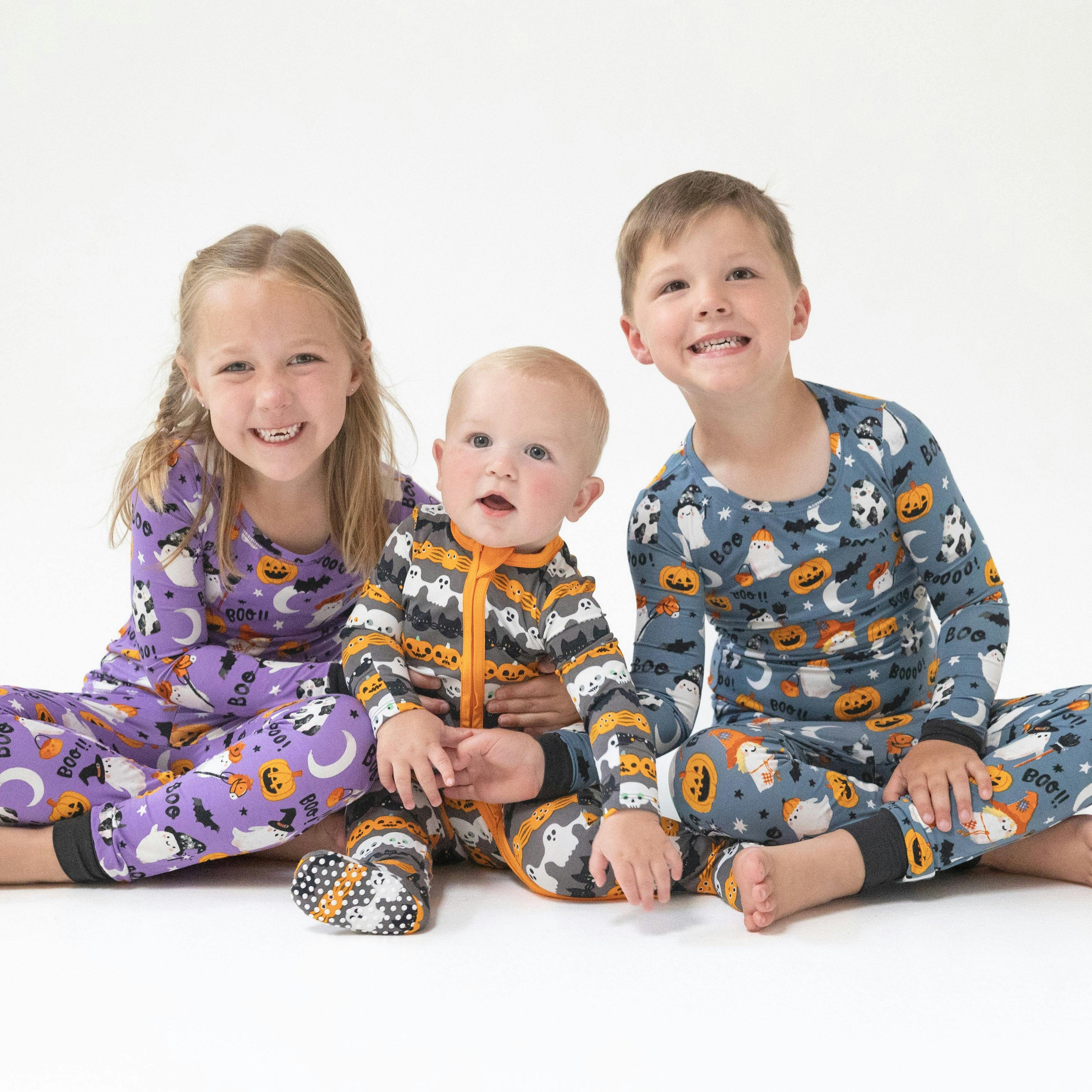 Costumed Ghosts - Glow In The Dark - Long Sleeve Loungewear Set