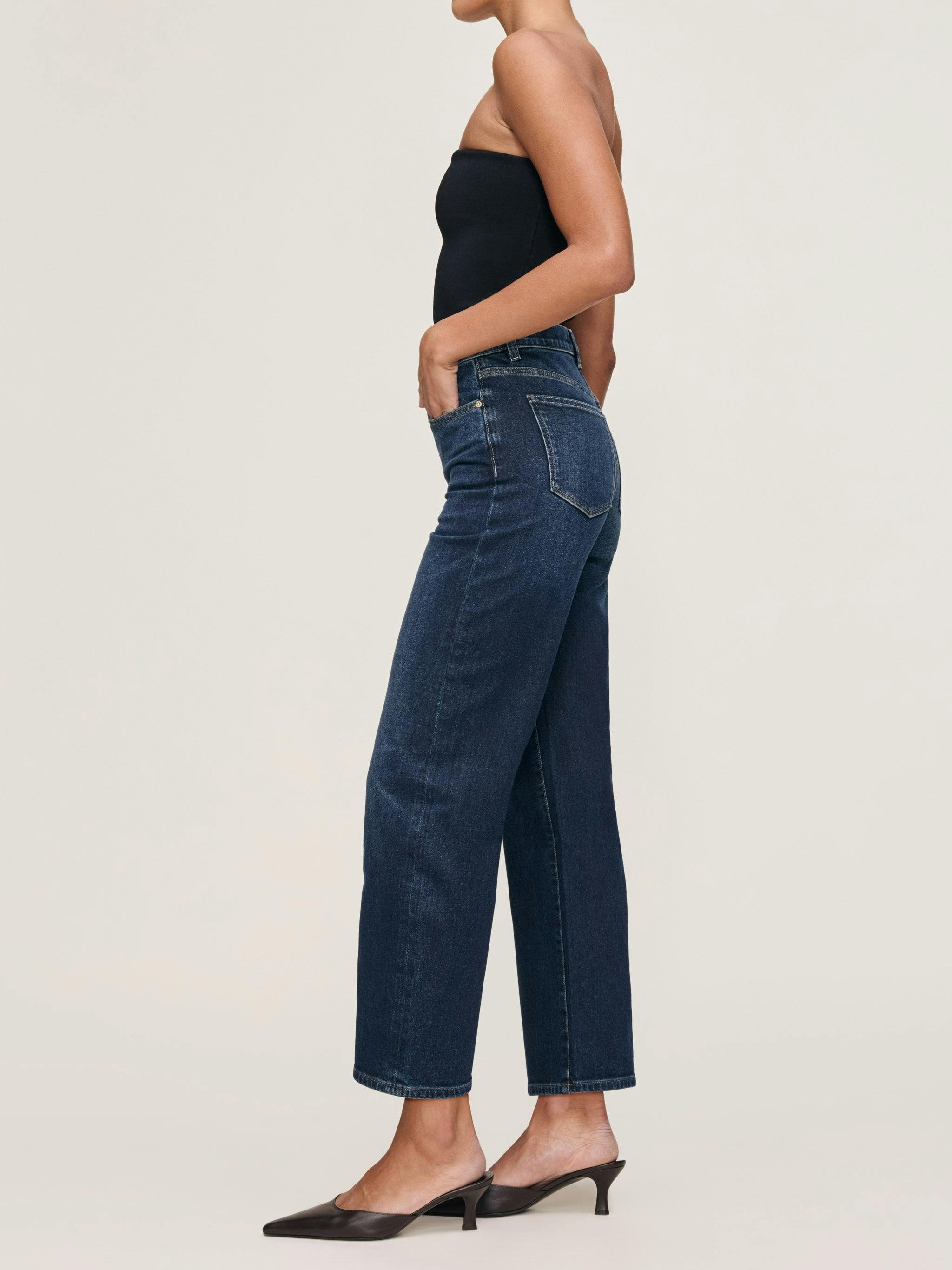 Karmine Refined Wide Leg High Rise 28