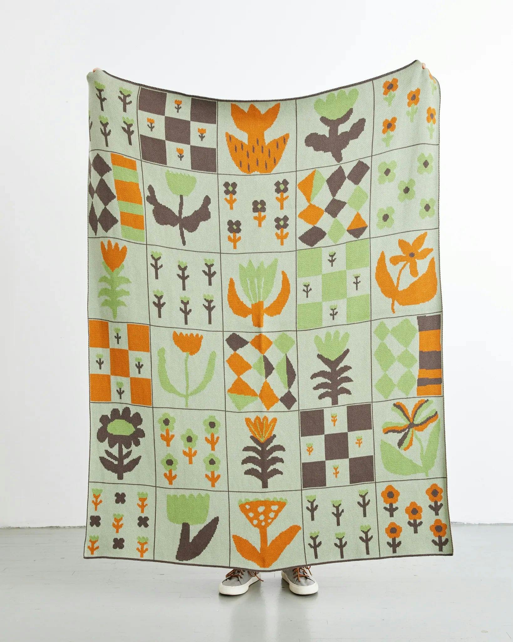 Toni Darling Frank Knit Blanket