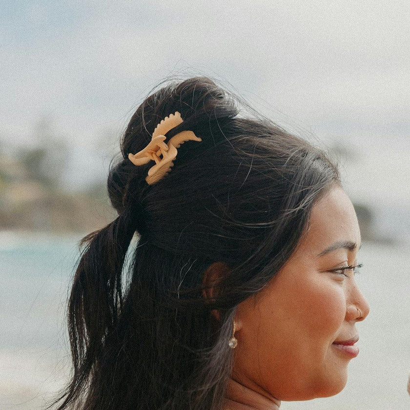 KAXI WAVY MINI HOLD EVERYTHING CLAW