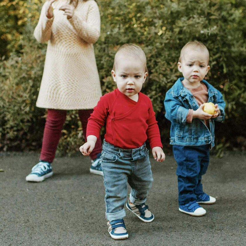 Brooks Crib Shoes, Navy