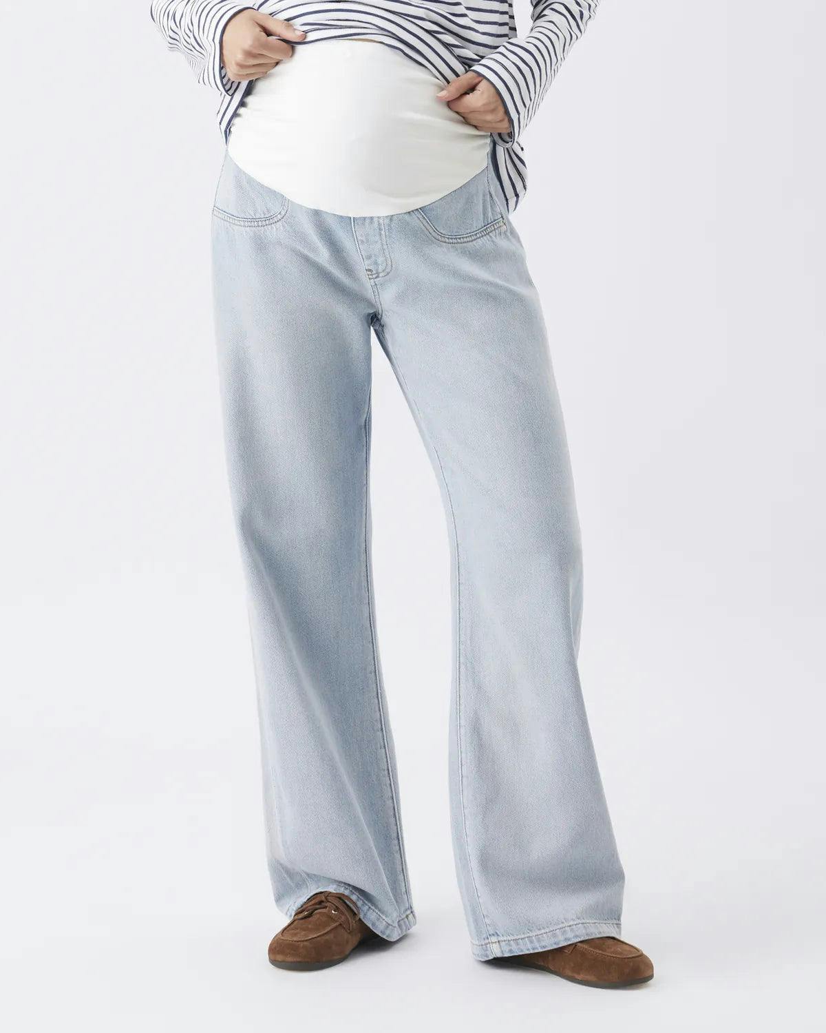 Billie Over Bump Jean Light Wash