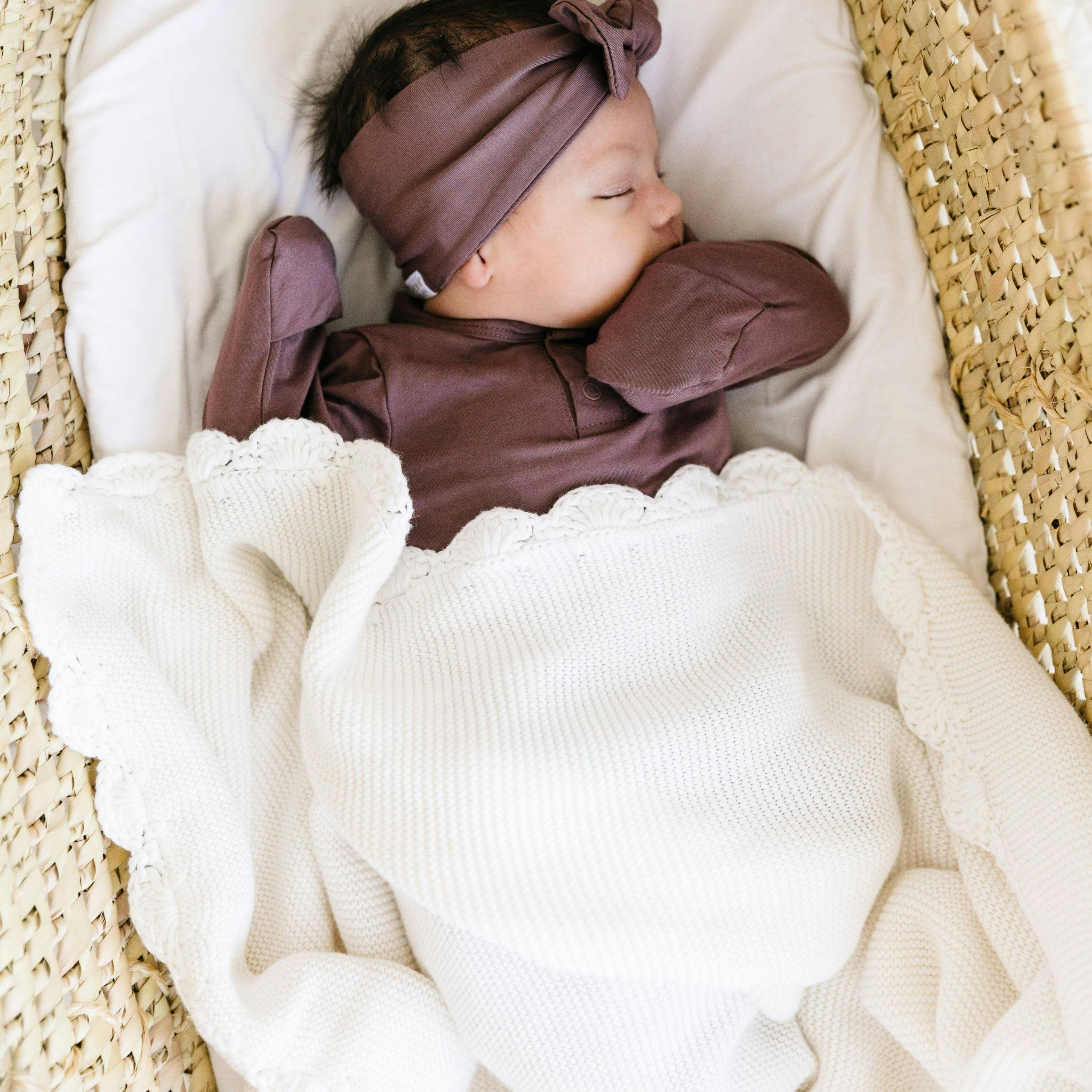 Organic Cotton Scalloped Baby Blanket