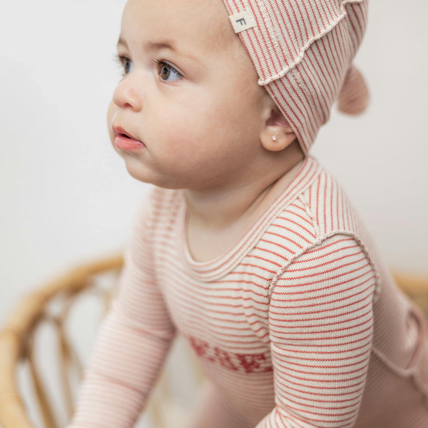 Bow Stitch Velour Onesie with Hat Rose