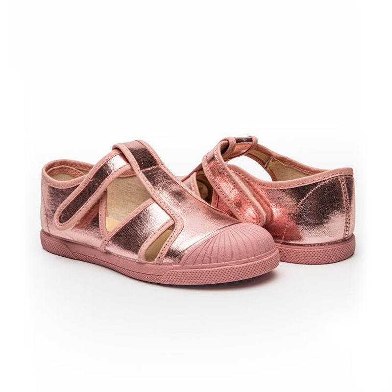 Riley Pink