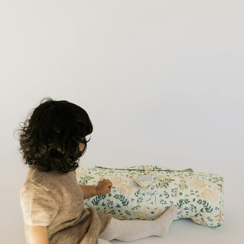 Organic Nap Mat (Swan)
