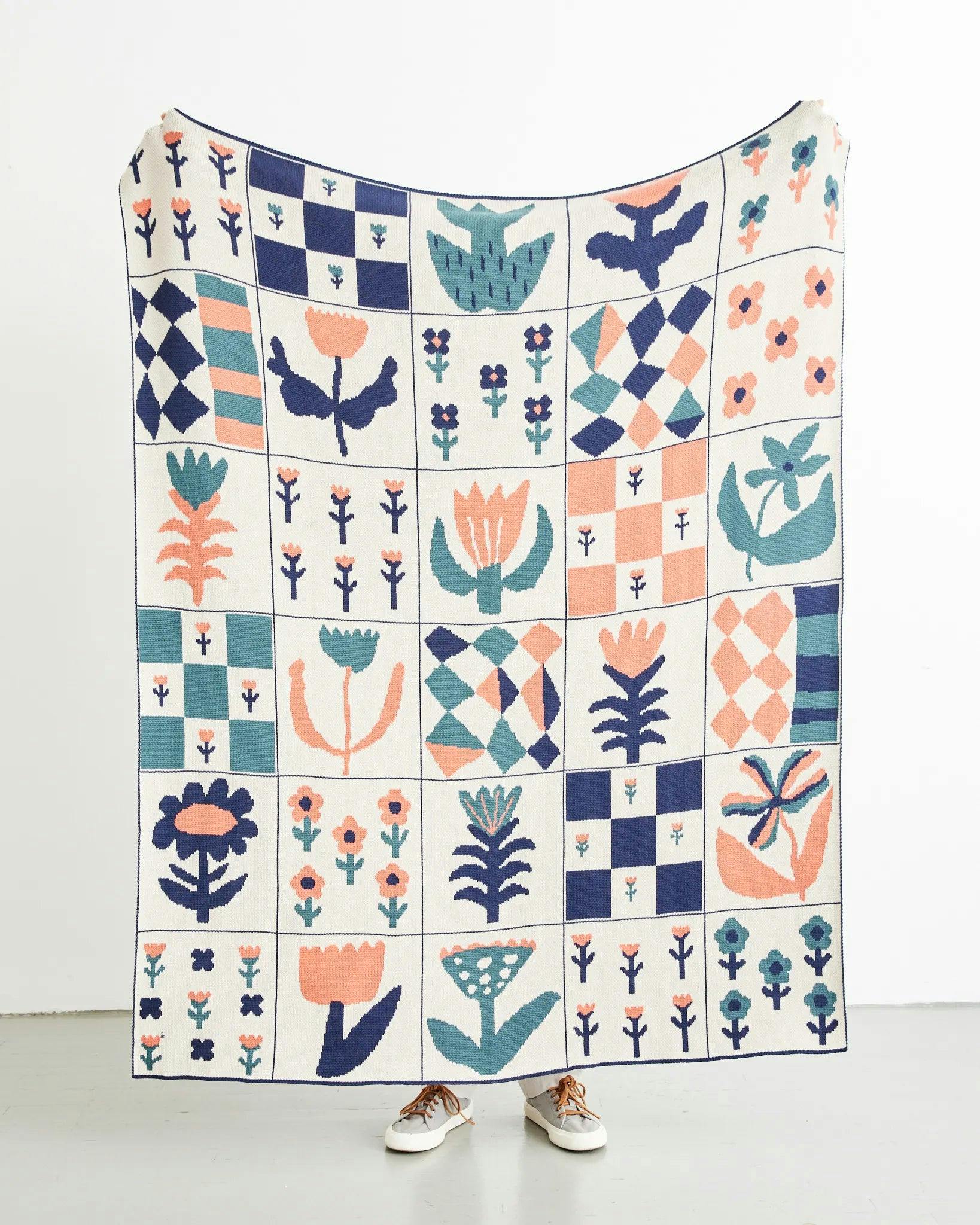 Toni Darling Frank Knit Blanket