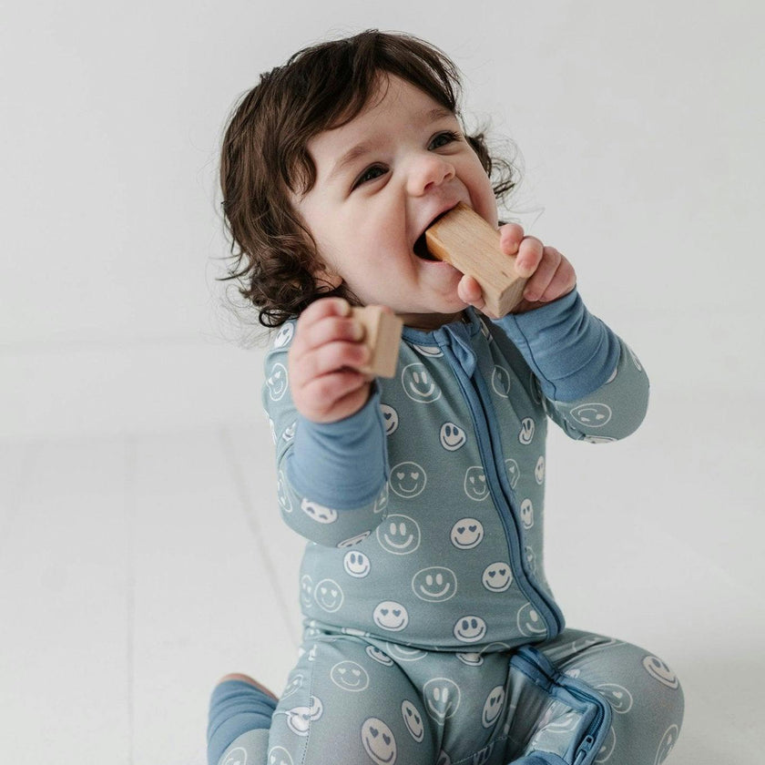 Baby Boy Long Sleeve Zip Romper in Heart Eyes