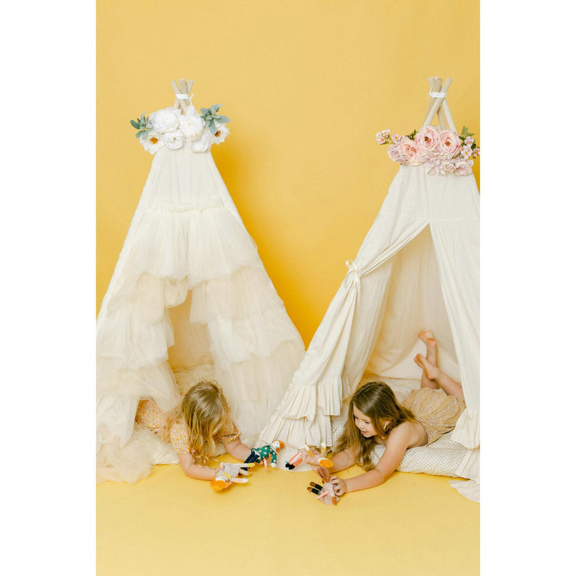 Ivory Ruffle Tulle Play Tent