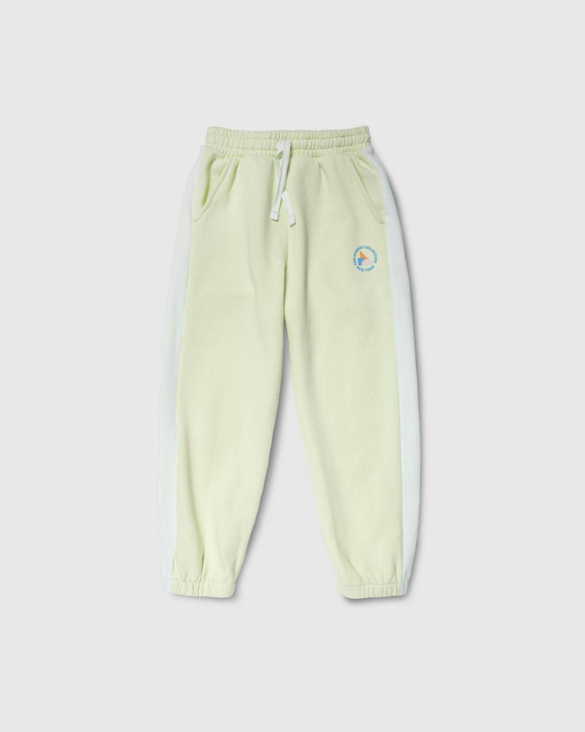 Organic Weekend Jogger in Keylime