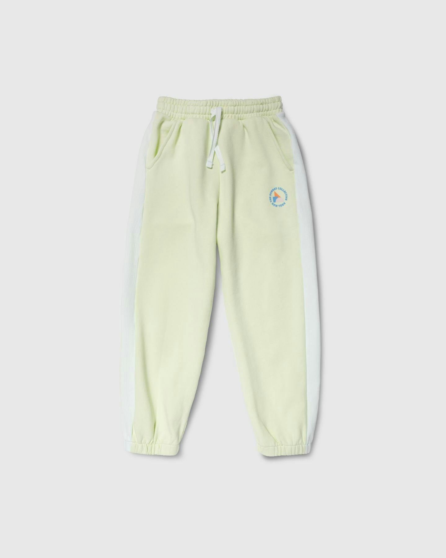 Organic Weekend Jogger in Keylime