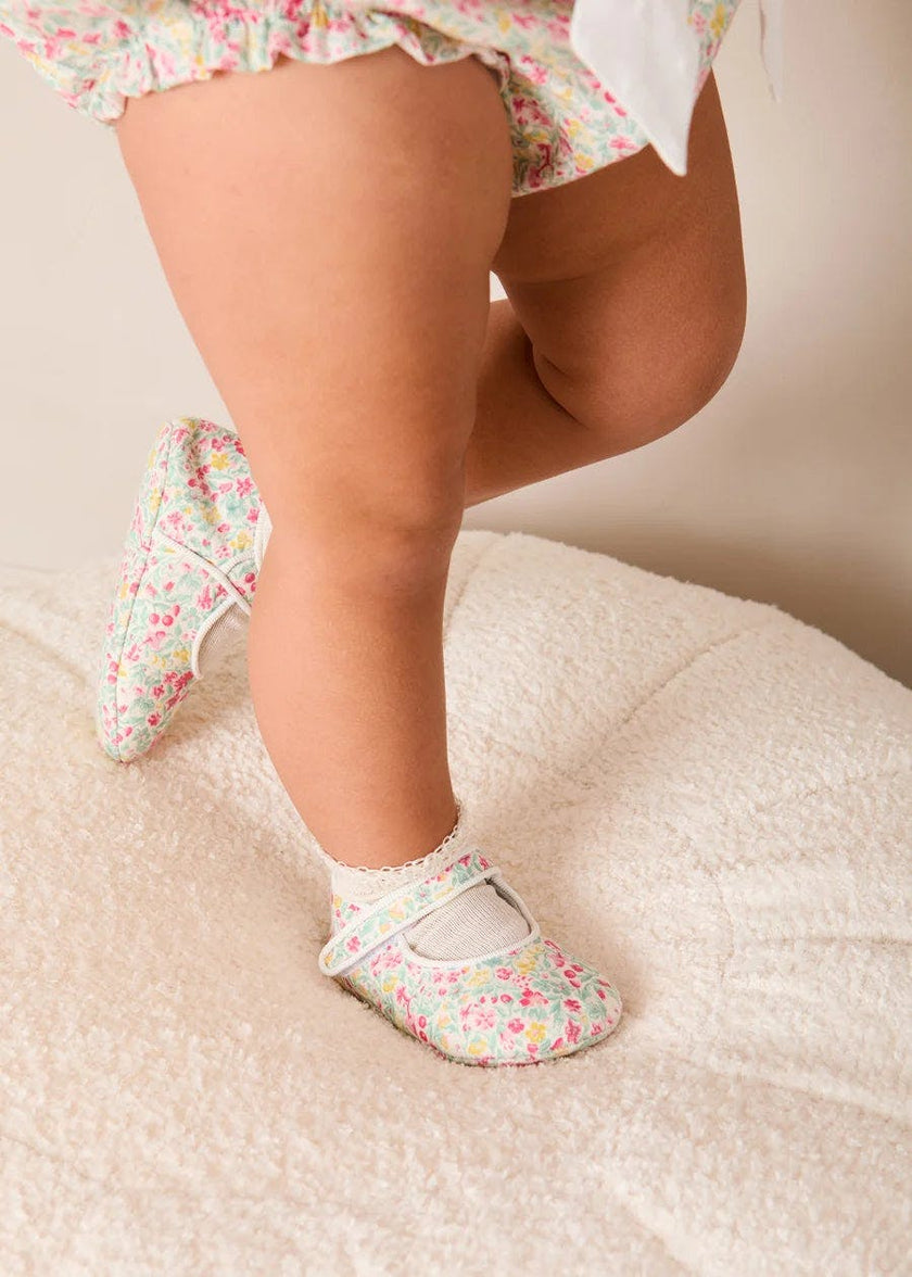 Adelaide Floral Mary Jane Pram Shoes in Pink (17-20EU)