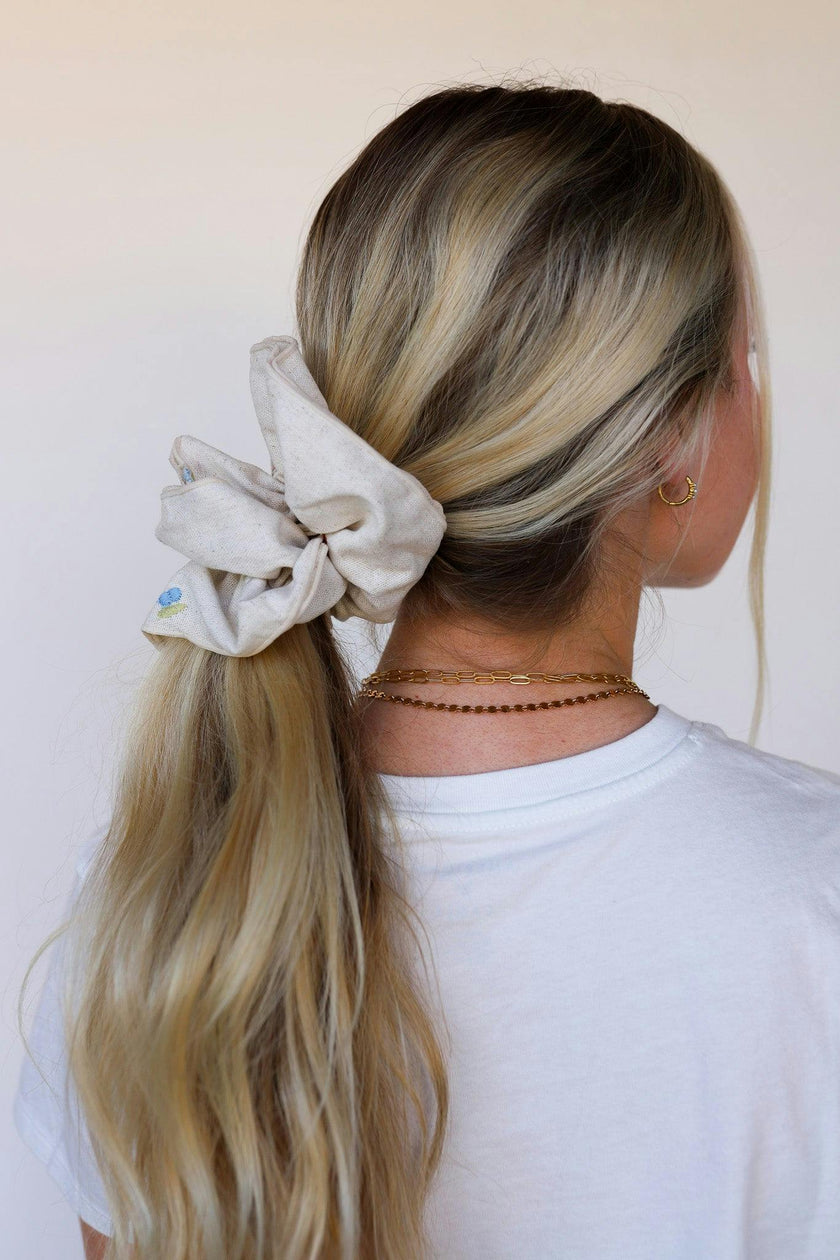 CREAM FARMERS MARKET CORSET SCRUNCHIE