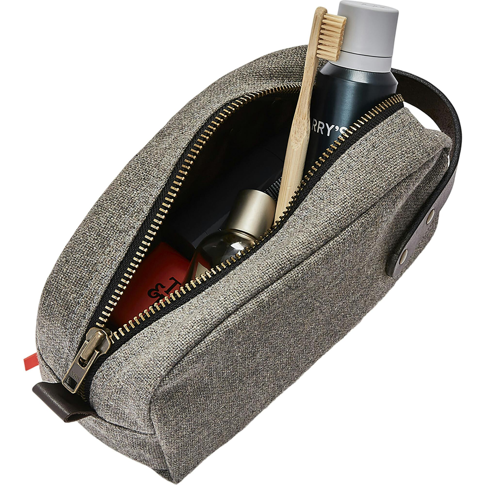 Andy Easy-To-Clean Travel Kit