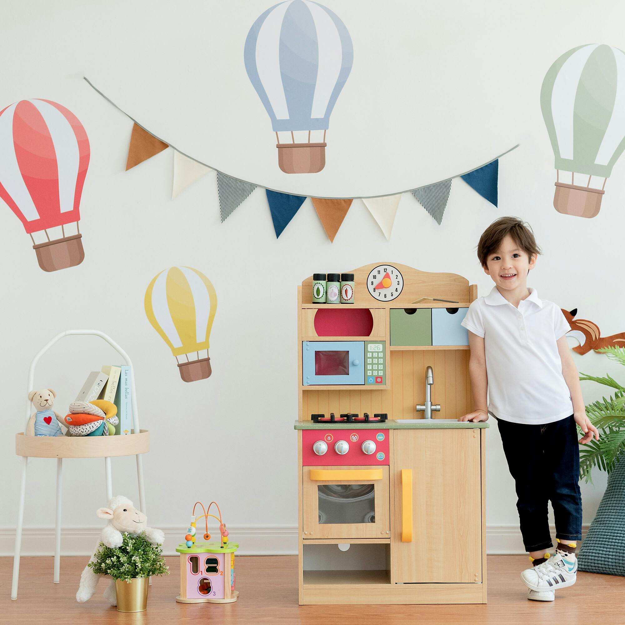 Teamson Kids Little Chef Florence Classic Wooden Play Kitchen