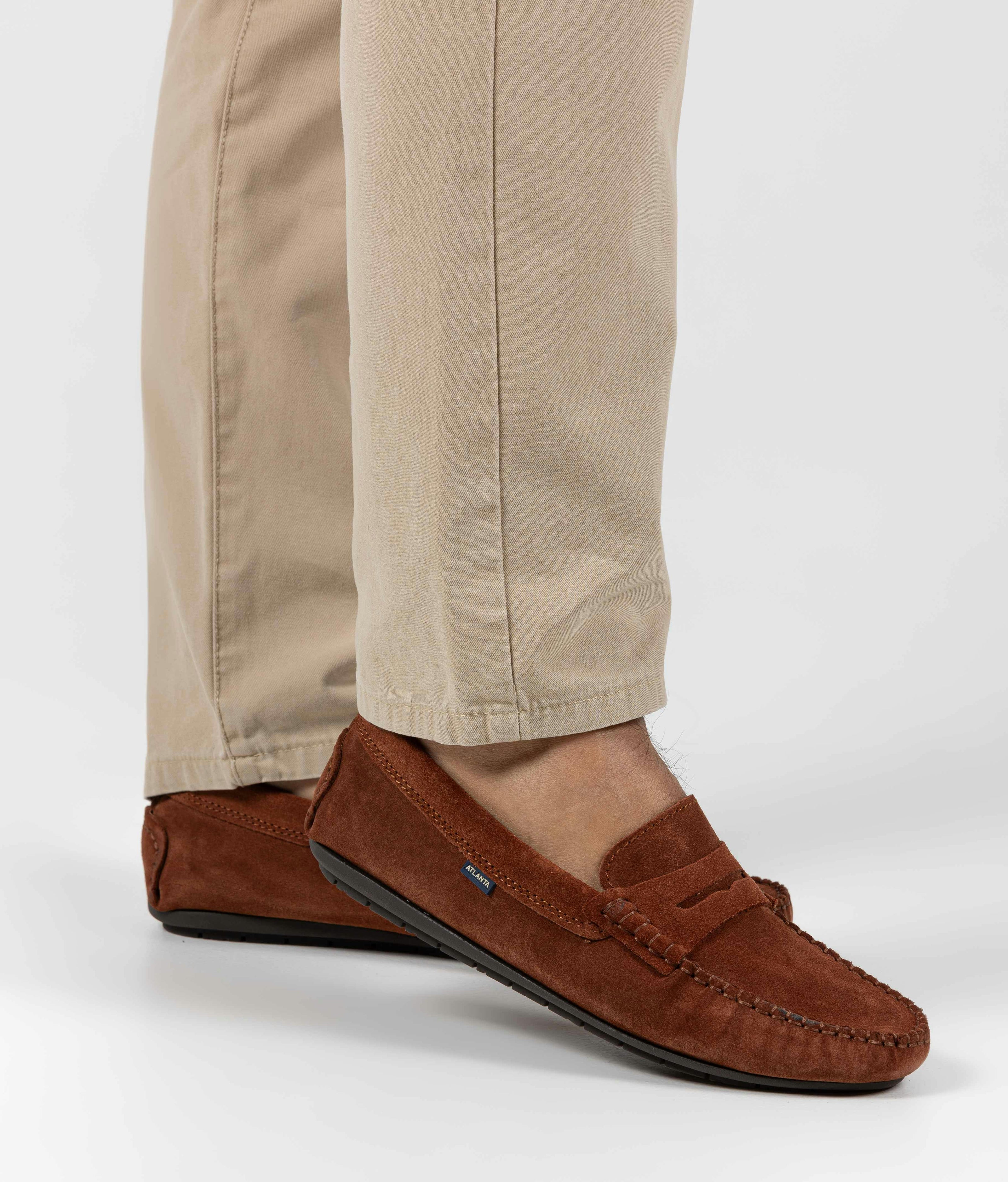 032 Walkers - tawny suede