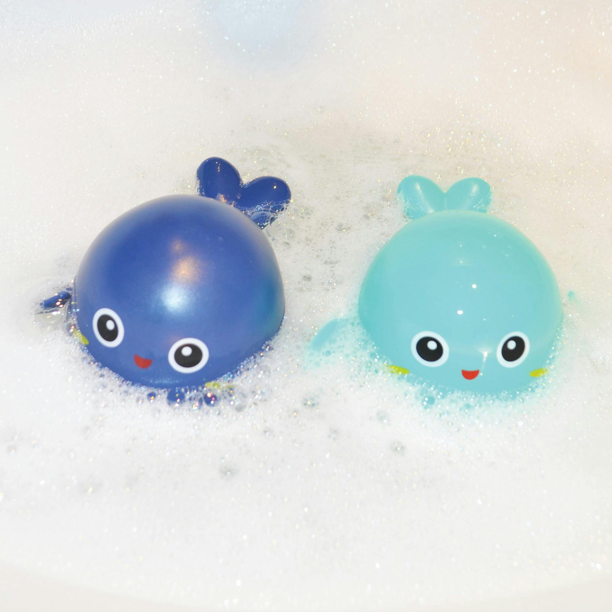 Bath Time: Wind-Up Whales