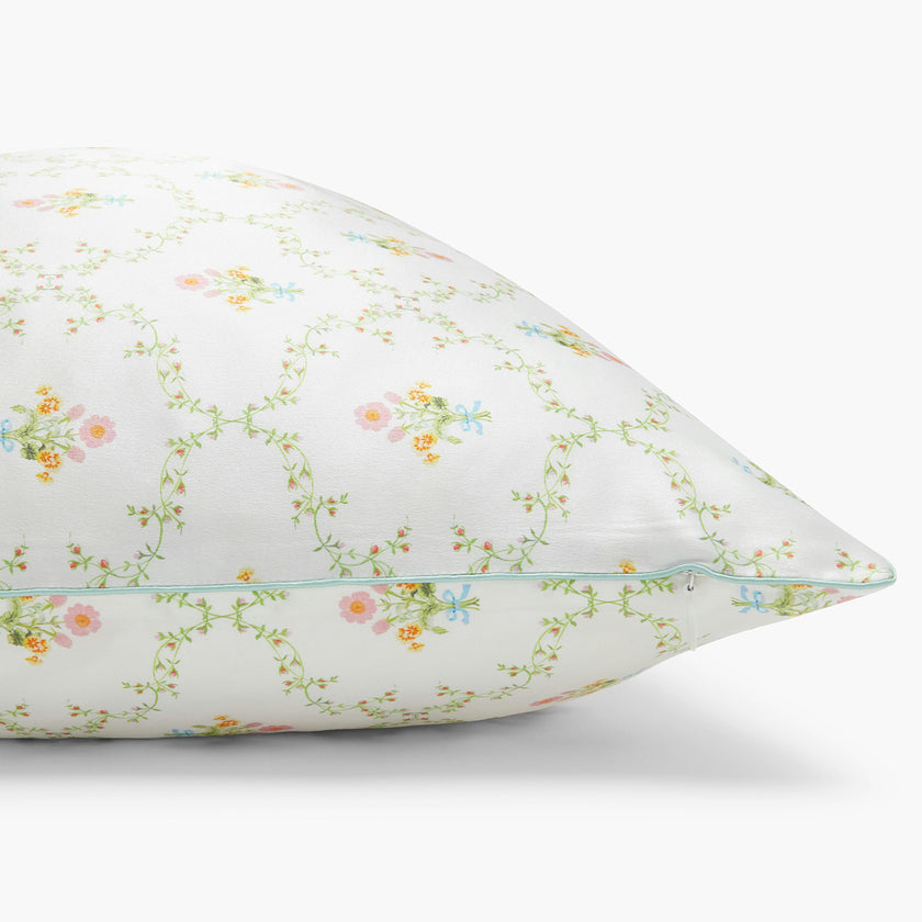 The Sisi Silk Pillowcase - Pastel Trellis