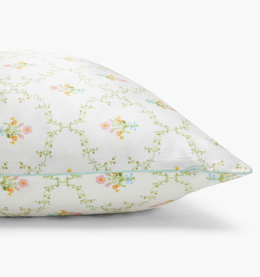 The Sisi Silk Pillowcase - Pastel Trellis