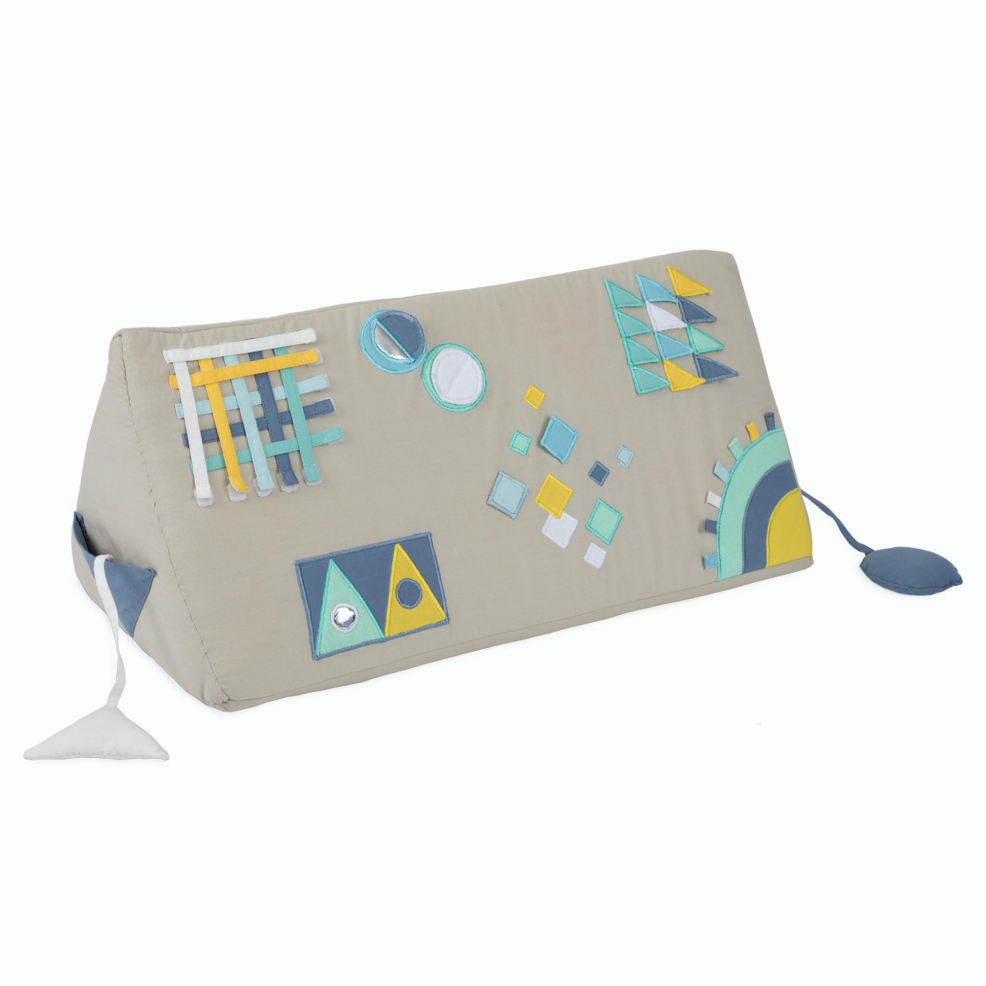 Neo Geometric Tummy Time Toy