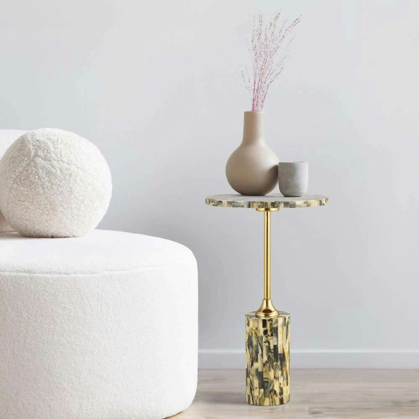 Hedda 23.5" Contemporary Glam Metal/Resin Faux Stone Round End Table