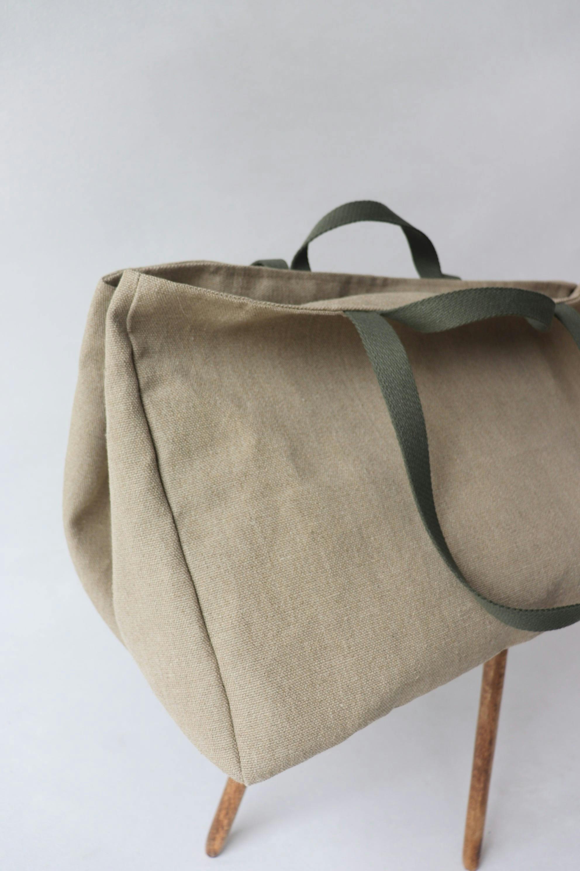 The Versatile Equestrian Barn Bag | Nossilac