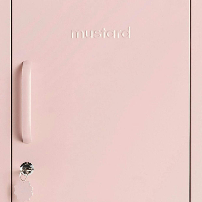 The Shorty In Blush