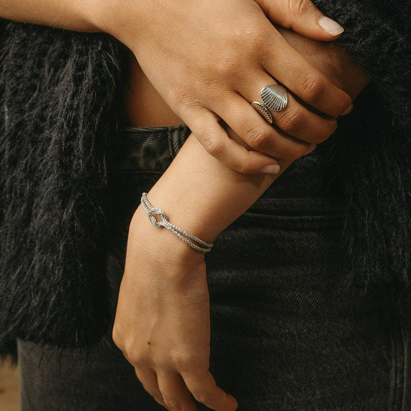 Shell Clasp Ring