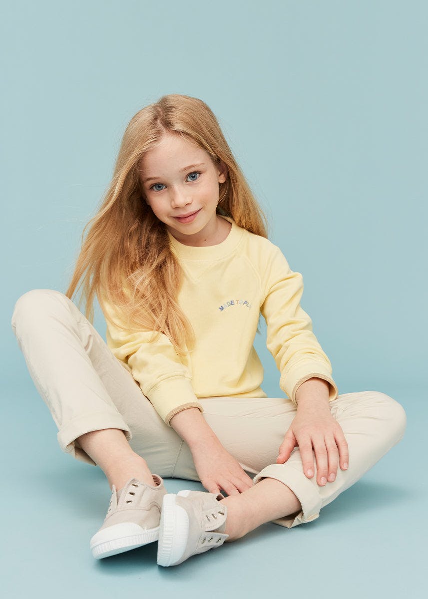 Sweatshirt